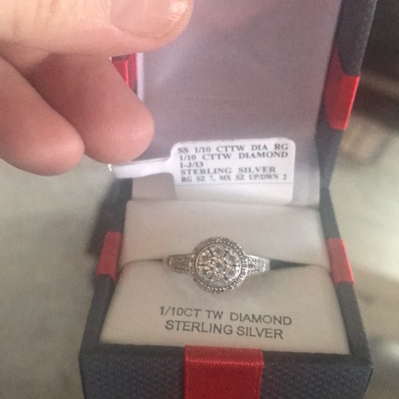 1/10 ct sterling silver Diamond ring new in box with bow Sz 7 - Picture 13 of 15